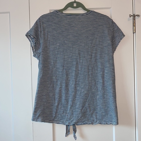 Striped tie-front tee - Picture 5 of 5